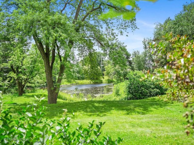 500 Redondo Road 109, Downers Grove, IL 60516