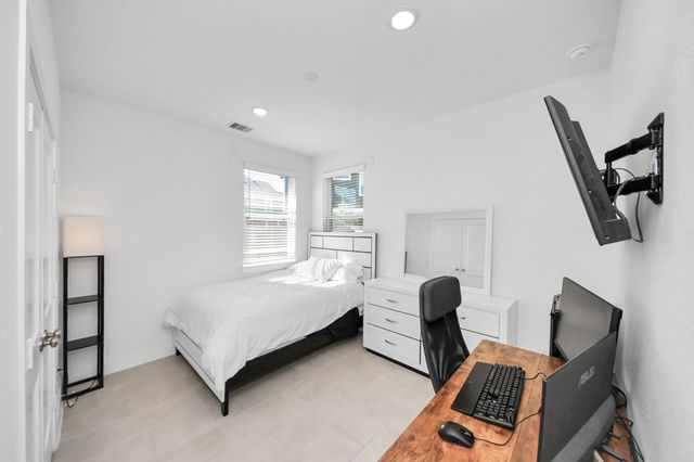 7655 Jerrara Heights Lane, Katy, TX 77493