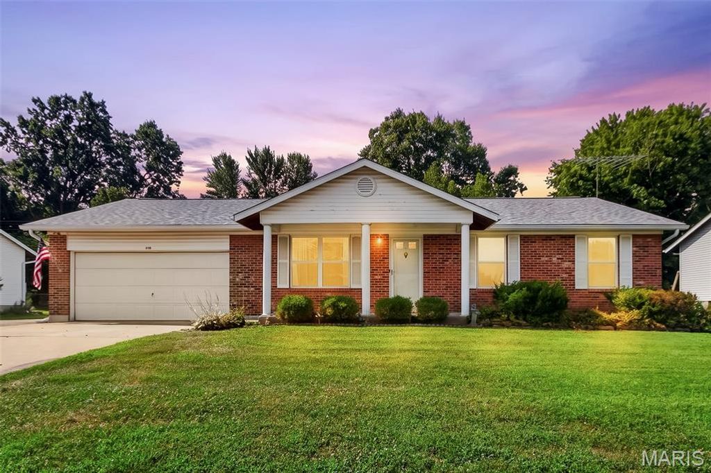 146 Hickory Drive, Troy, MO 63379