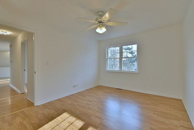 424 Muirwood Court, Vernon Hills, IL 60061