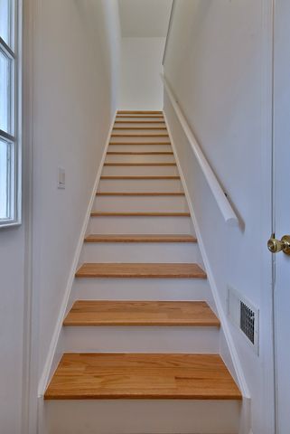 424 Muirwood Court, Vernon Hills, IL 60061