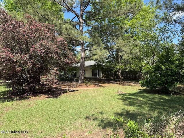 25 Brielle Lane, Wiggins, MS 39577