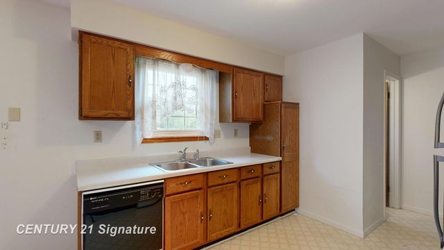 3385 Ann Drive, Flushing, MI 48433