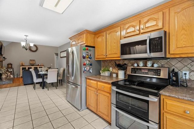 161 Hunters Trail SE, Calhoun, GA 30701