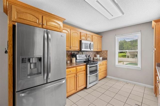 161 Hunters Trail SE, Calhoun, GA 30701