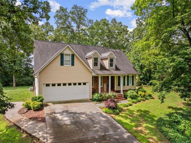 161 Hunters Trail SE, Calhoun, GA 30701