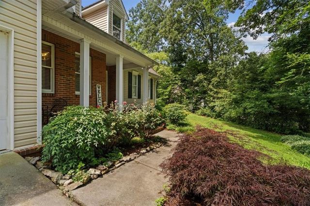 161 Hunters Trail SE, Calhoun, GA 30701