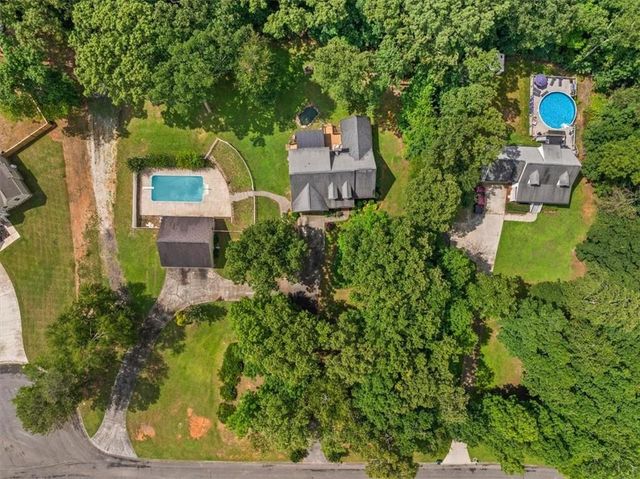 161 Hunters Trail SE, Calhoun, GA 30701