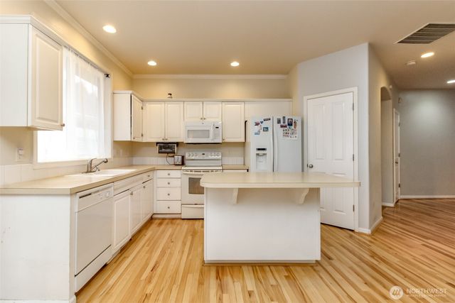5610 W 61ST Avenue, University Place, WA 98467
