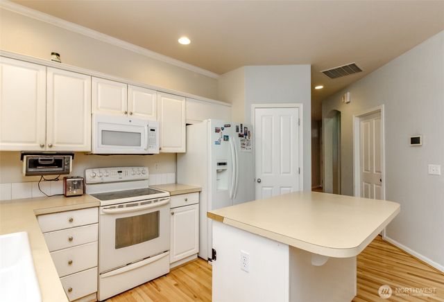 5610 W 61ST Avenue, University Place, WA 98467
