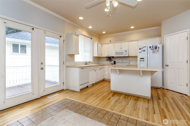 5610 W 61ST Avenue, University Place, WA 98467