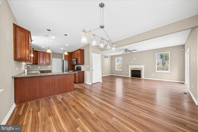 14 S PENNSYLVANIA AVE, Blackwood, NJ 08012