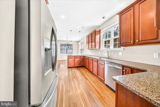 14 S PENNSYLVANIA AVE, Blackwood, NJ 08012
