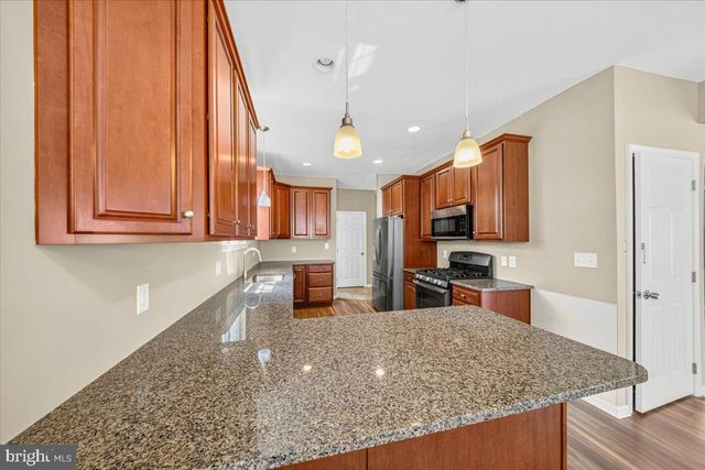 14 S PENNSYLVANIA AVE, Blackwood, NJ 08012