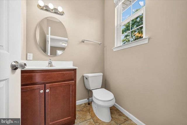 14 S PENNSYLVANIA AVE, Blackwood, NJ 08012