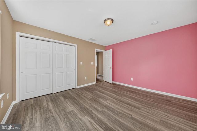 14 S PENNSYLVANIA AVE, Blackwood, NJ 08012