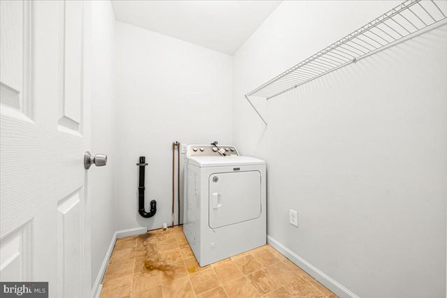 14 S PENNSYLVANIA AVE, Blackwood, NJ 08012