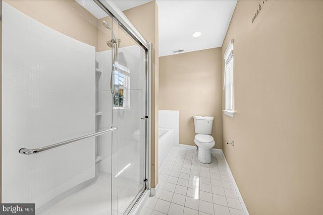14 S PENNSYLVANIA AVE, Blackwood, NJ 08012
