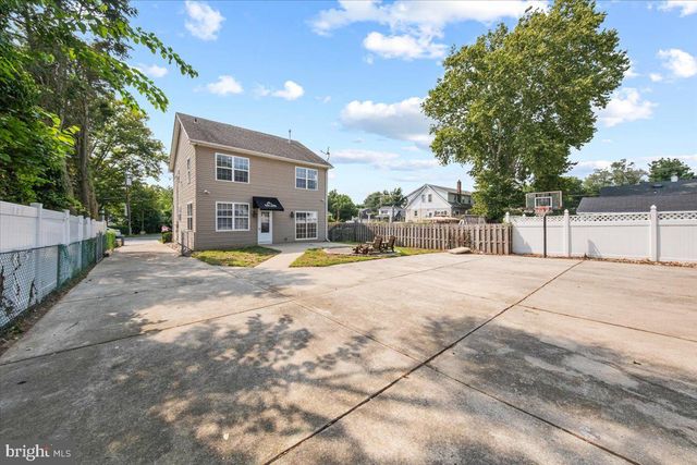 14 S PENNSYLVANIA AVE, Blackwood, NJ 08012