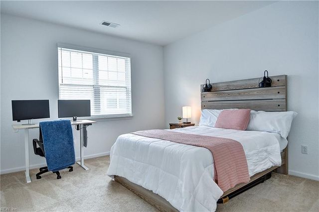 1733 Dromolin Drive 304, Virginia Beach, VA 23456