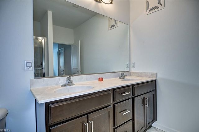 1733 Dromolin Drive 304, Virginia Beach, VA 23456