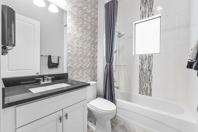 8063 Hobbes Way, Palm Beach Gardens, FL 33418