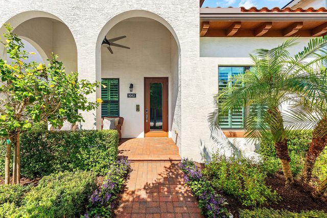 8063 Hobbes Way, Palm Beach Gardens, FL 33418
