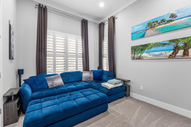 8063 Hobbes Way, Palm Beach Gardens, FL 33418