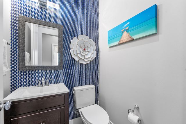 8063 Hobbes Way, Palm Beach Gardens, FL 33418