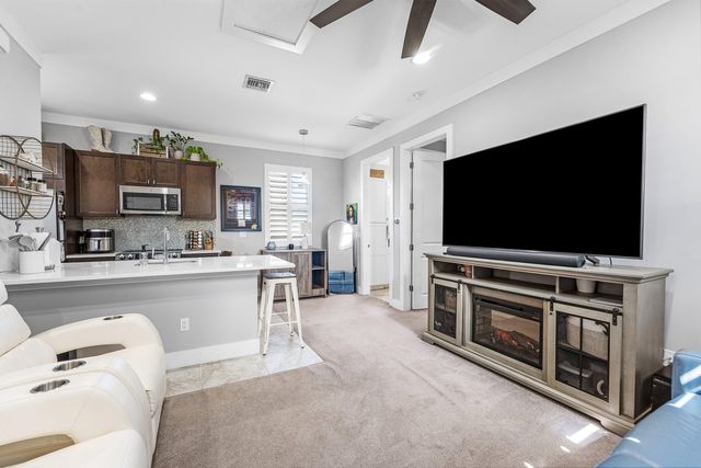 8063 Hobbes Way, Palm Beach Gardens, FL 33418