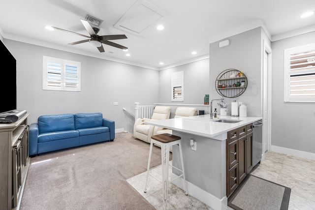 8063 Hobbes Way, Palm Beach Gardens, FL 33418