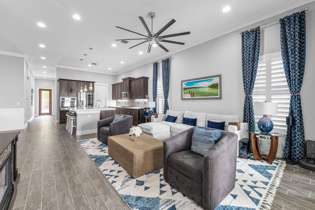 8063 Hobbes Way, Palm Beach Gardens, FL 33418