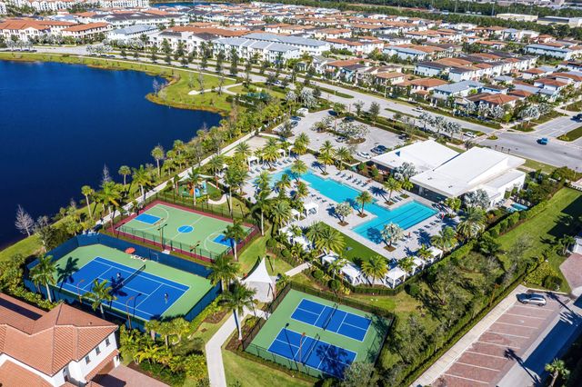 8063 Hobbes Way, Palm Beach Gardens, FL 33418