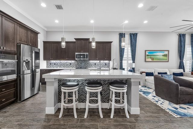 8063 Hobbes Way, Palm Beach Gardens, FL 33418