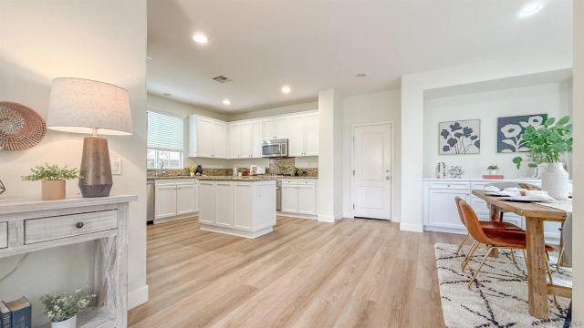15701 Concord Ridge Ter, San Diego, CA 92127