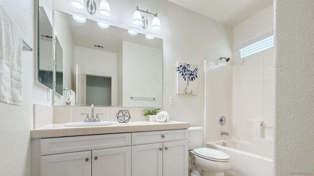 15701 Concord Ridge Ter, San Diego, CA 92127