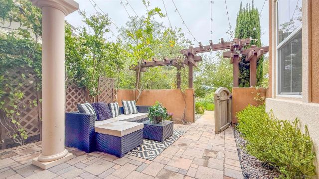 15701 Concord Ridge Ter, San Diego, CA 92127