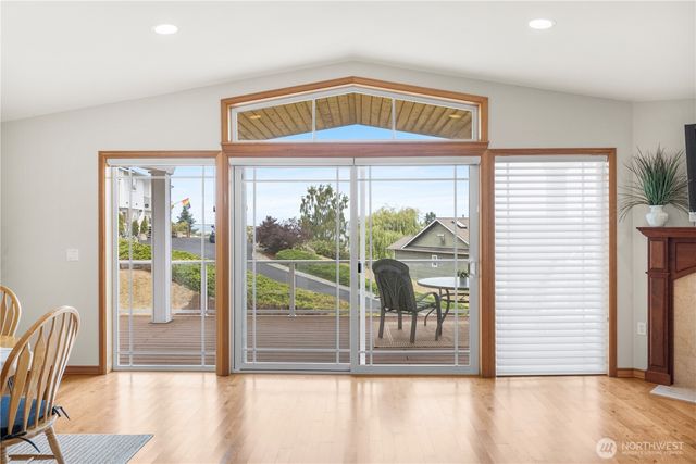 6226 Hinman Drive, Clinton, WA 98236