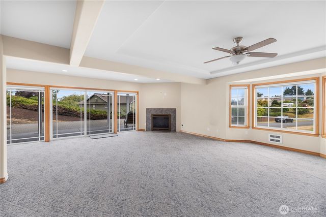 6226 Hinman Drive, Clinton, WA 98236