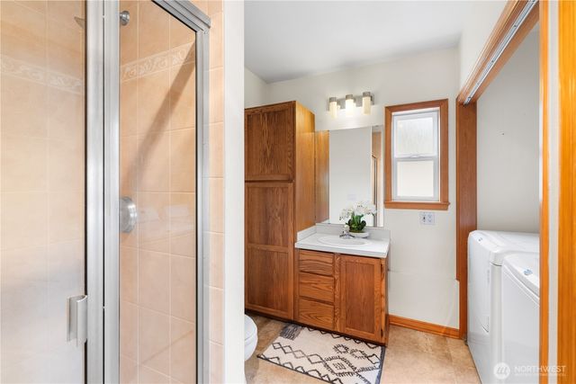 6226 Hinman Drive, Clinton, WA 98236