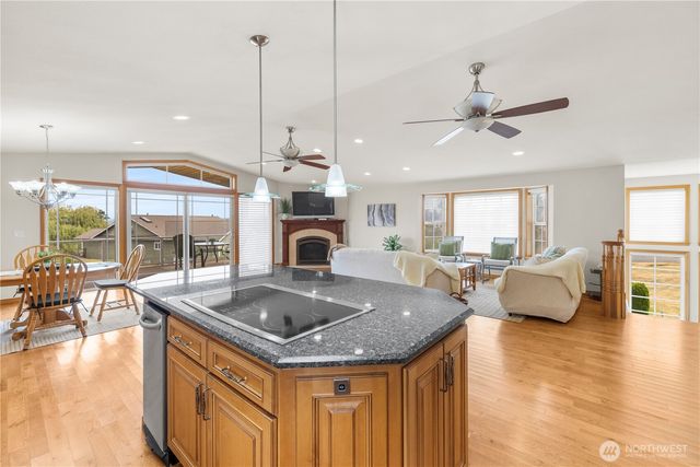 6226 Hinman Drive, Clinton, WA 98236