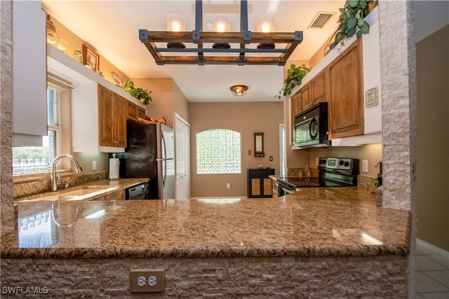 615 Rose Garden RD 10, Cape Coral, FL 33914