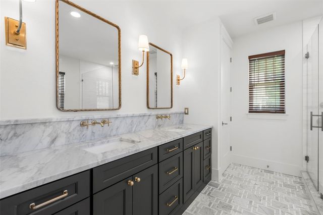 1038 26TH AVENUE N, St Petersburg, FL 33703