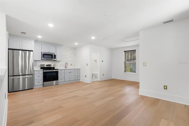 1038 26TH AVENUE N, St Petersburg, FL 33703