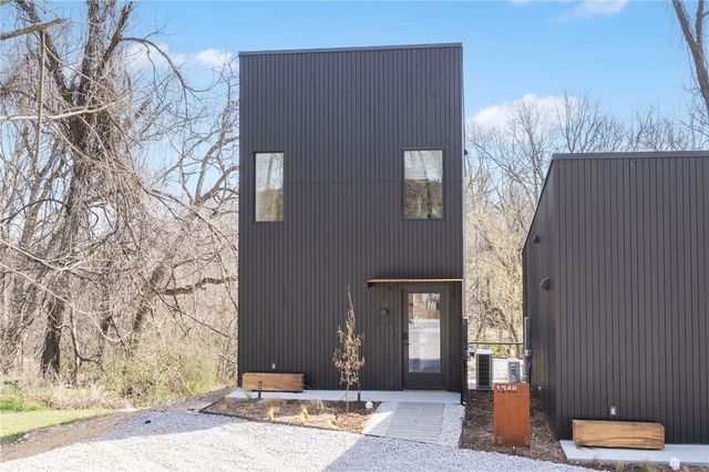 1248 NW A Street, Bentonville, AR 72712