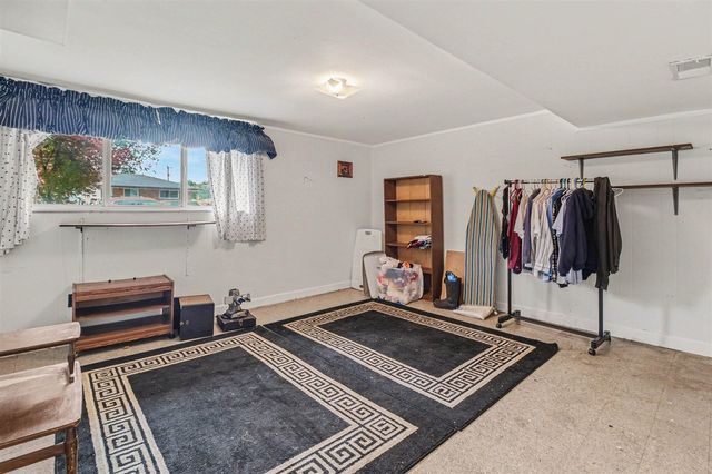 4717 Buckingham Drive, Warren, MI 48092