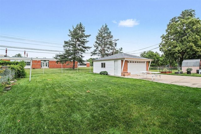 4717 Buckingham Drive, Warren, MI 48092