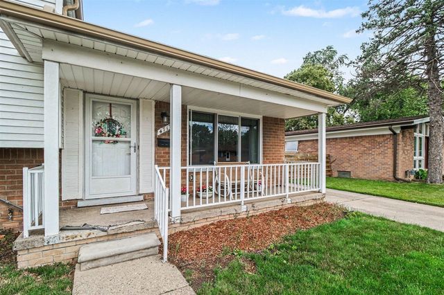 4717 Buckingham Drive, Warren, MI 48092