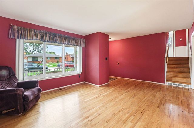 4717 Buckingham Drive, Warren, MI 48092
