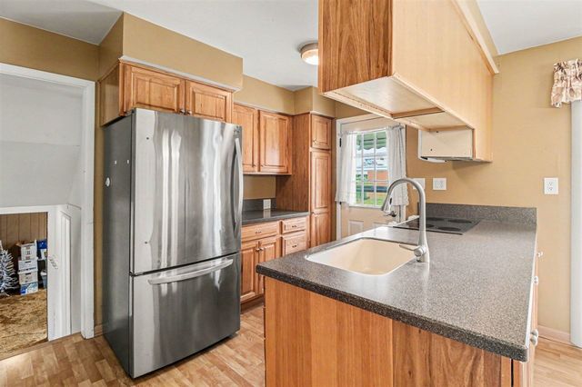 4717 Buckingham Drive, Warren, MI 48092